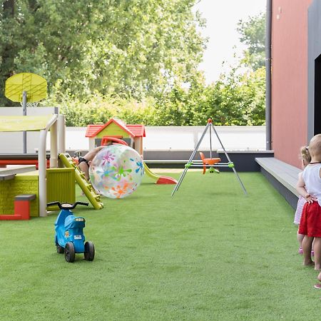 Hotel Pagony Wellness Nyíregyháza Dış mekan fotoğraf
