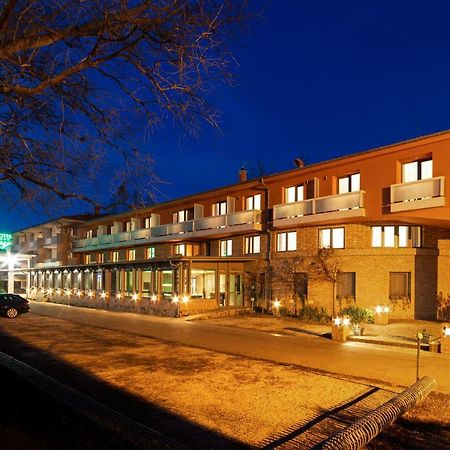 Hotel Pagony Wellness Nyíregyháza Dış mekan fotoğraf