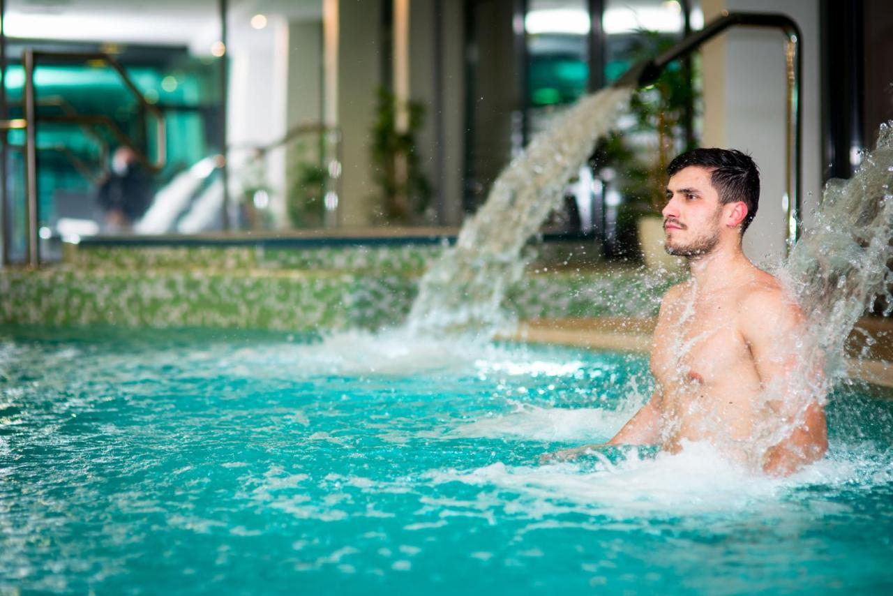 Hotel Pagony Wellness Nyíregyháza Dış mekan fotoğraf