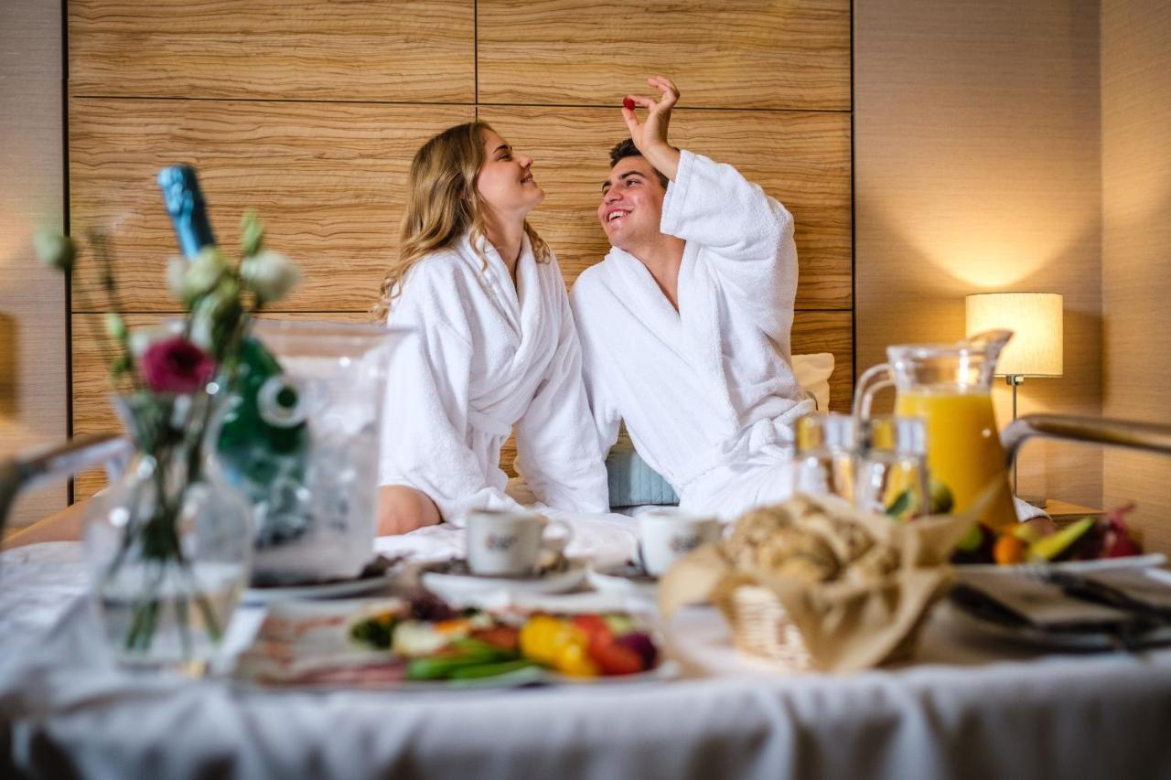 Hotel Pagony Wellness Nyíregyháza Dış mekan fotoğraf