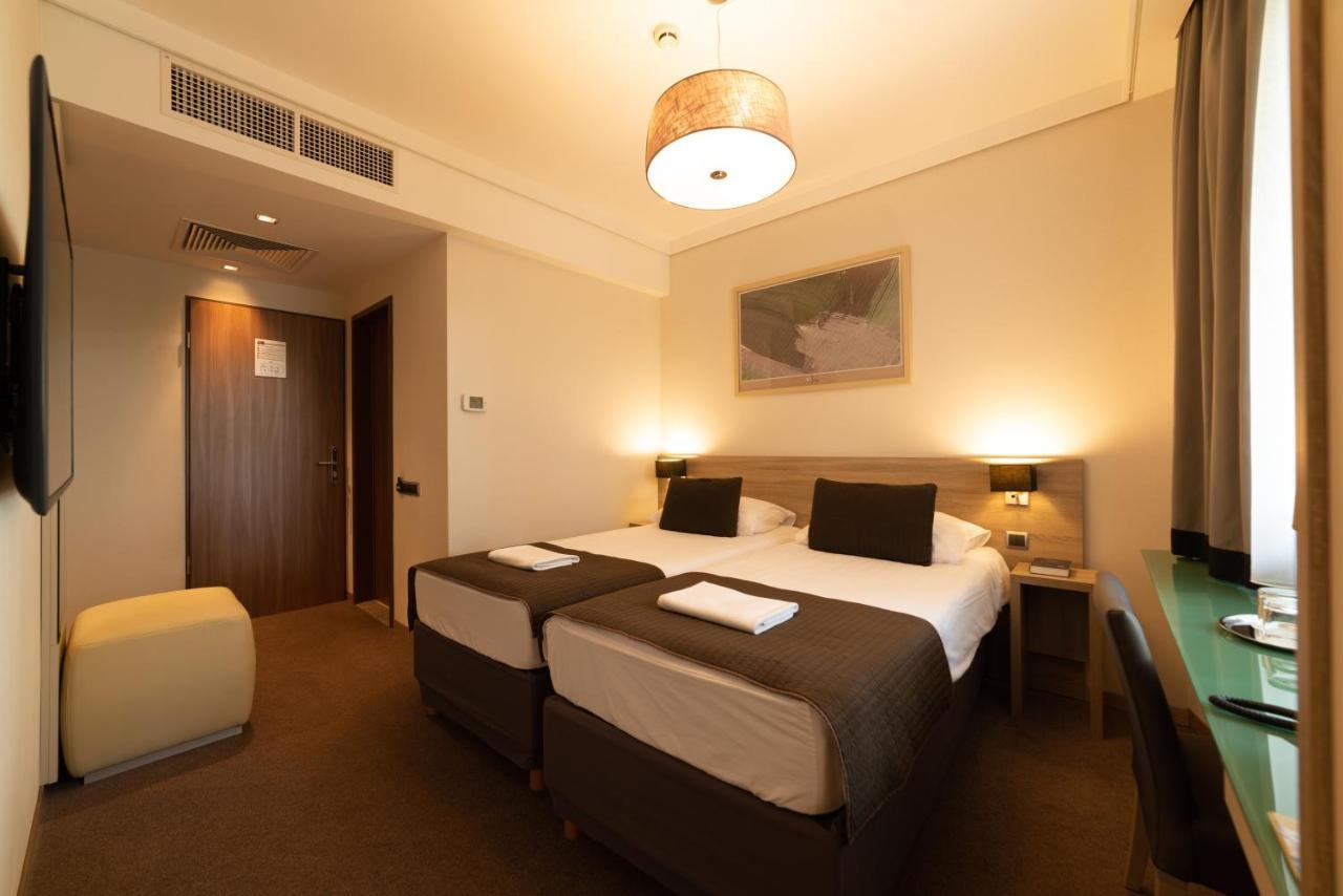 Hotel Pagony Wellness Nyíregyháza Dış mekan fotoğraf