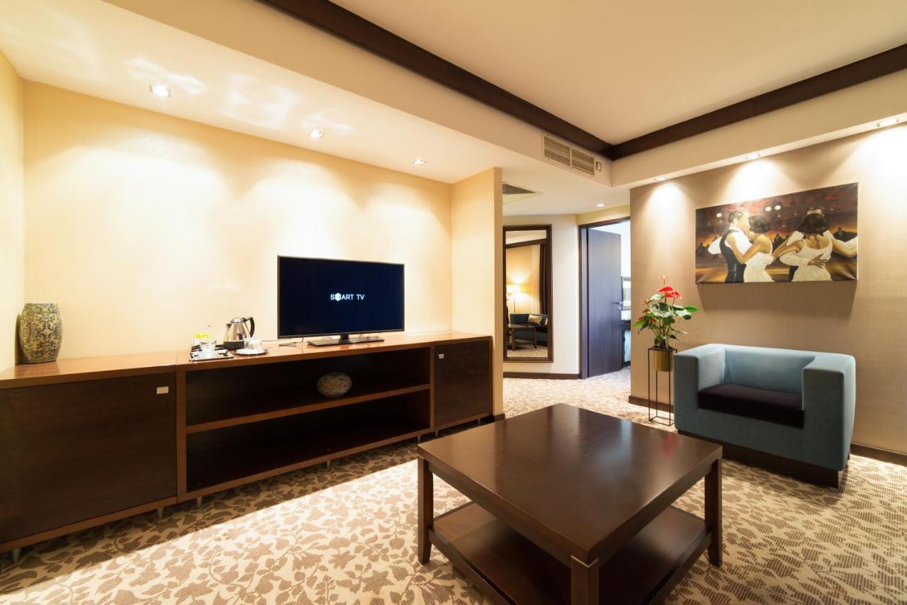 Hotel Pagony Wellness Nyíregyháza Dış mekan fotoğraf
