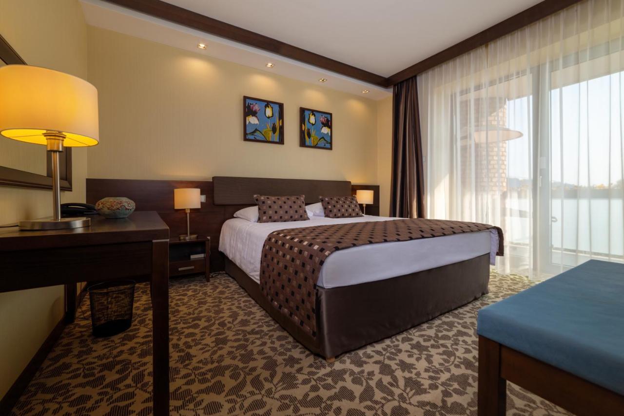 Hotel Pagony Wellness Nyíregyháza Dış mekan fotoğraf