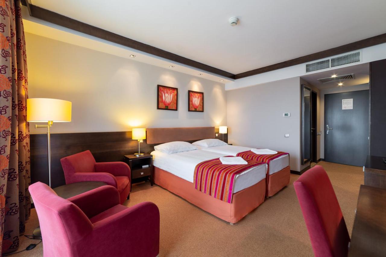 Hotel Pagony Wellness Nyíregyháza Dış mekan fotoğraf