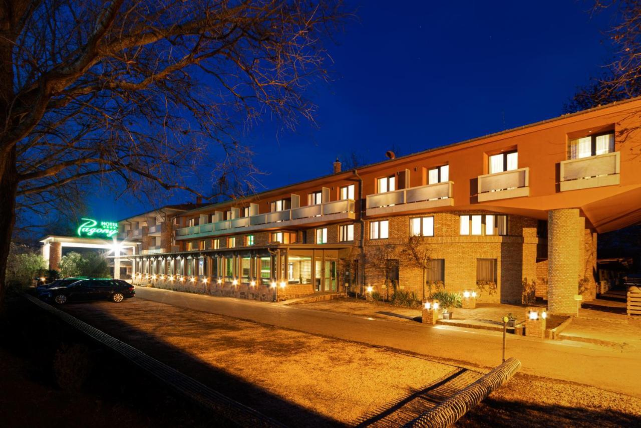 Hotel Pagony Wellness Nyíregyháza Dış mekan fotoğraf